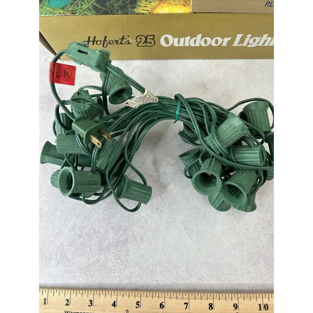 Vtg Hoferts‎ C9 Bulb Clear 25 Pieces Christmas Lights Outdoor Indoor.